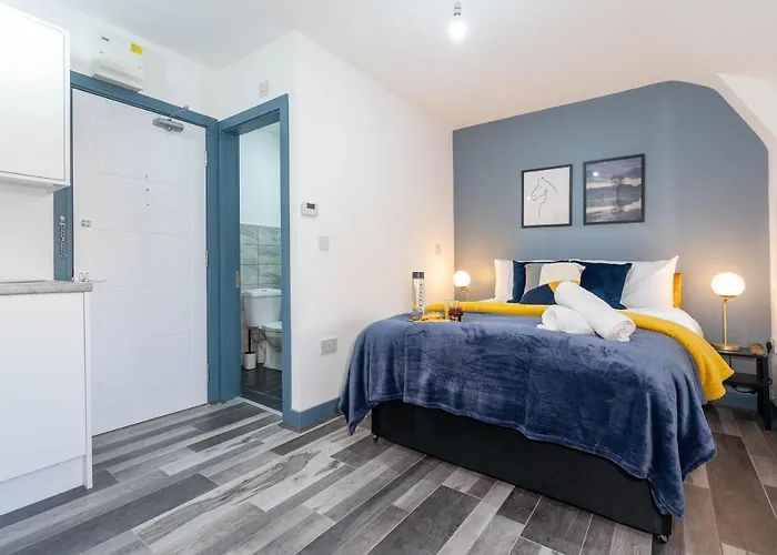 Sky Rooms One Bedroom Modern Studio Apartment 8