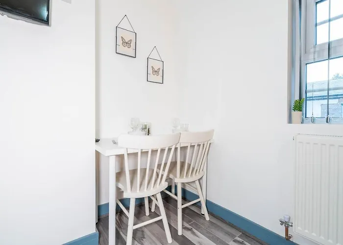 Sky Rooms One Bedroom Modern Studio Apartment 8